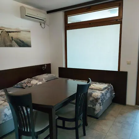 Апартамент Плами Созопол Apartmán Sozopol