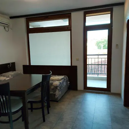 Apartmán Апартамент Плами Созопол *